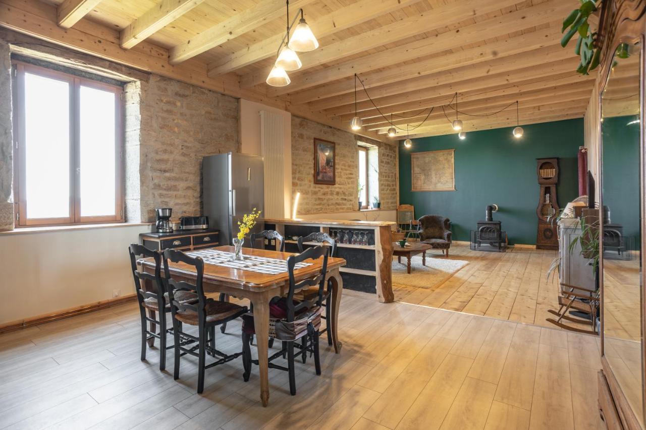 Appartement De Charme Dans Une Maison Isolee Presilly  Eksteriør billede
