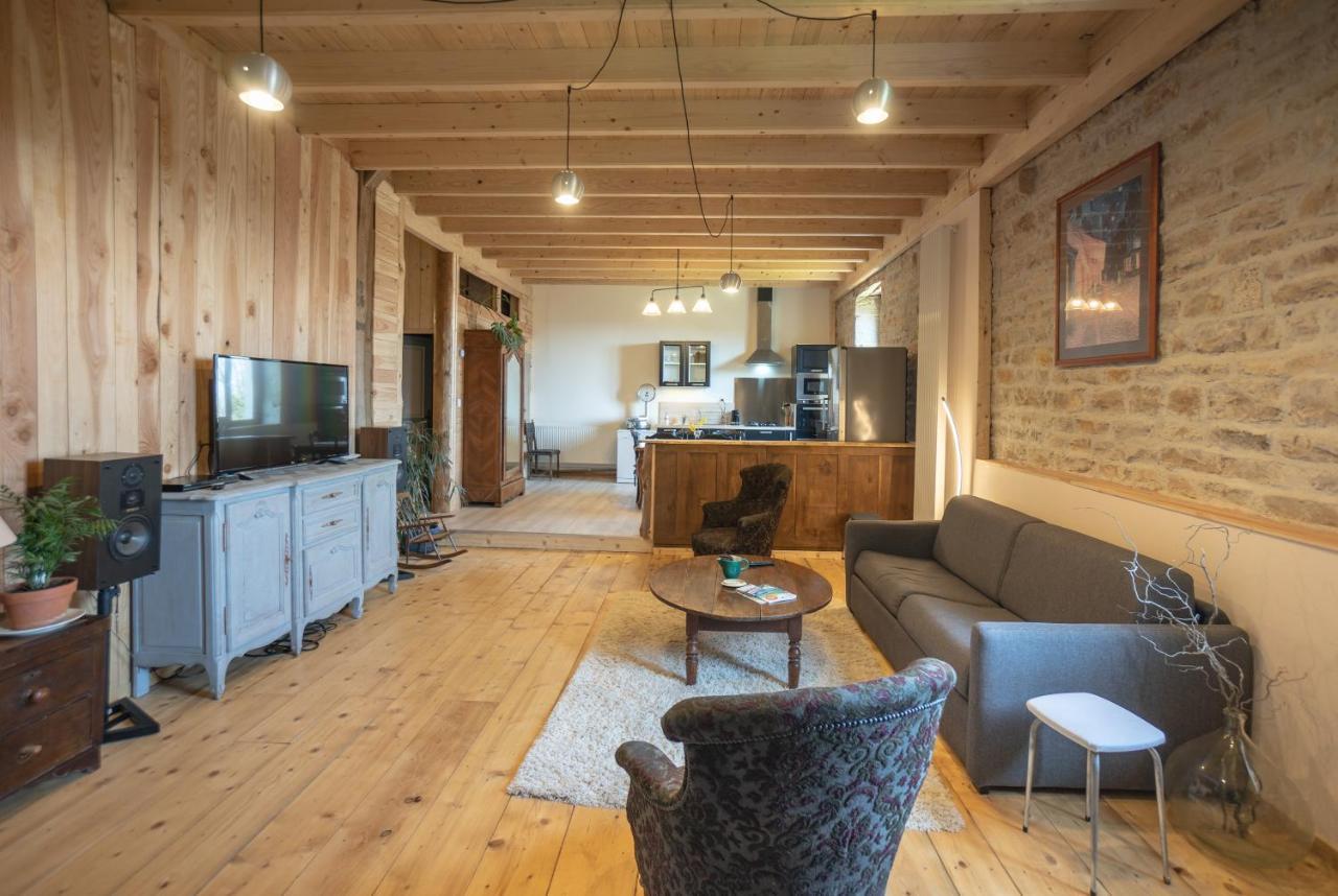 Appartement De Charme Dans Une Maison Isolee Presilly  Eksteriør billede