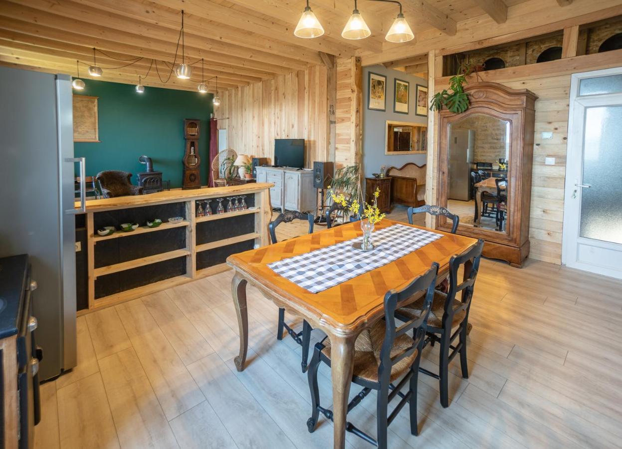 Appartement De Charme Dans Une Maison Isolee Presilly  Eksteriør billede