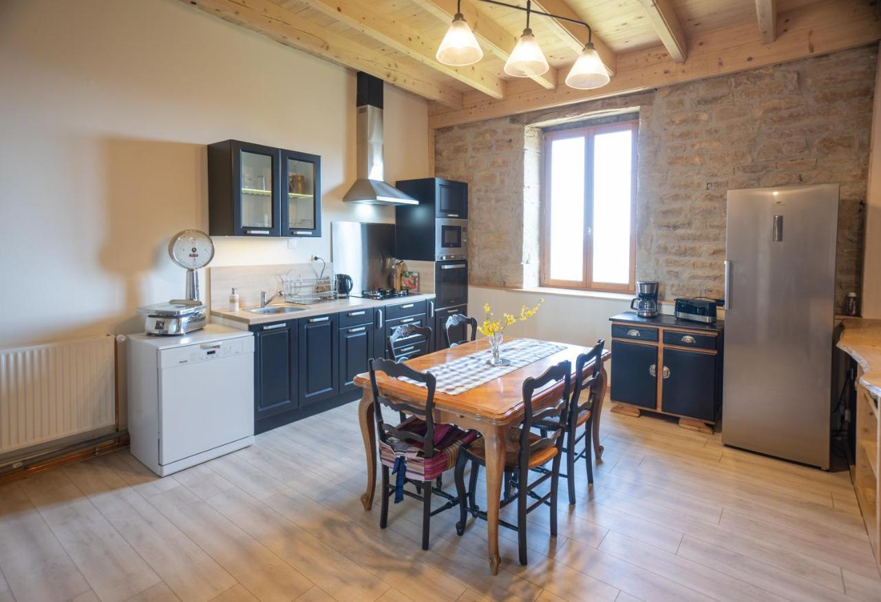 Appartement De Charme Dans Une Maison Isolee Presilly  Eksteriør billede